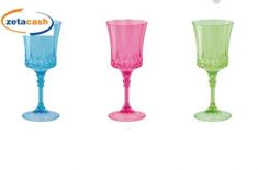 Bicchieri di plastica rigida con coperchio e cannuccia, senza BPA, con  adesivi riutilizzabili – Set di 4, da 700 ml – Marfrand (transparenti) :  : Casa e cucina